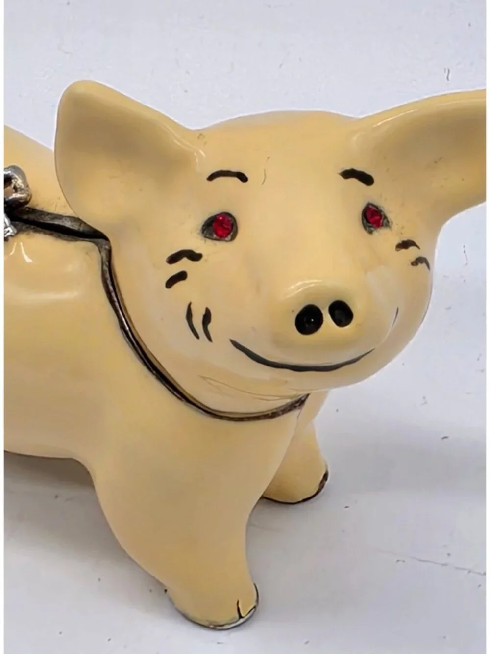 Enamel Hinged Pig Trinket Box Magnetic Closure Vintage Farmhouse Country Swine